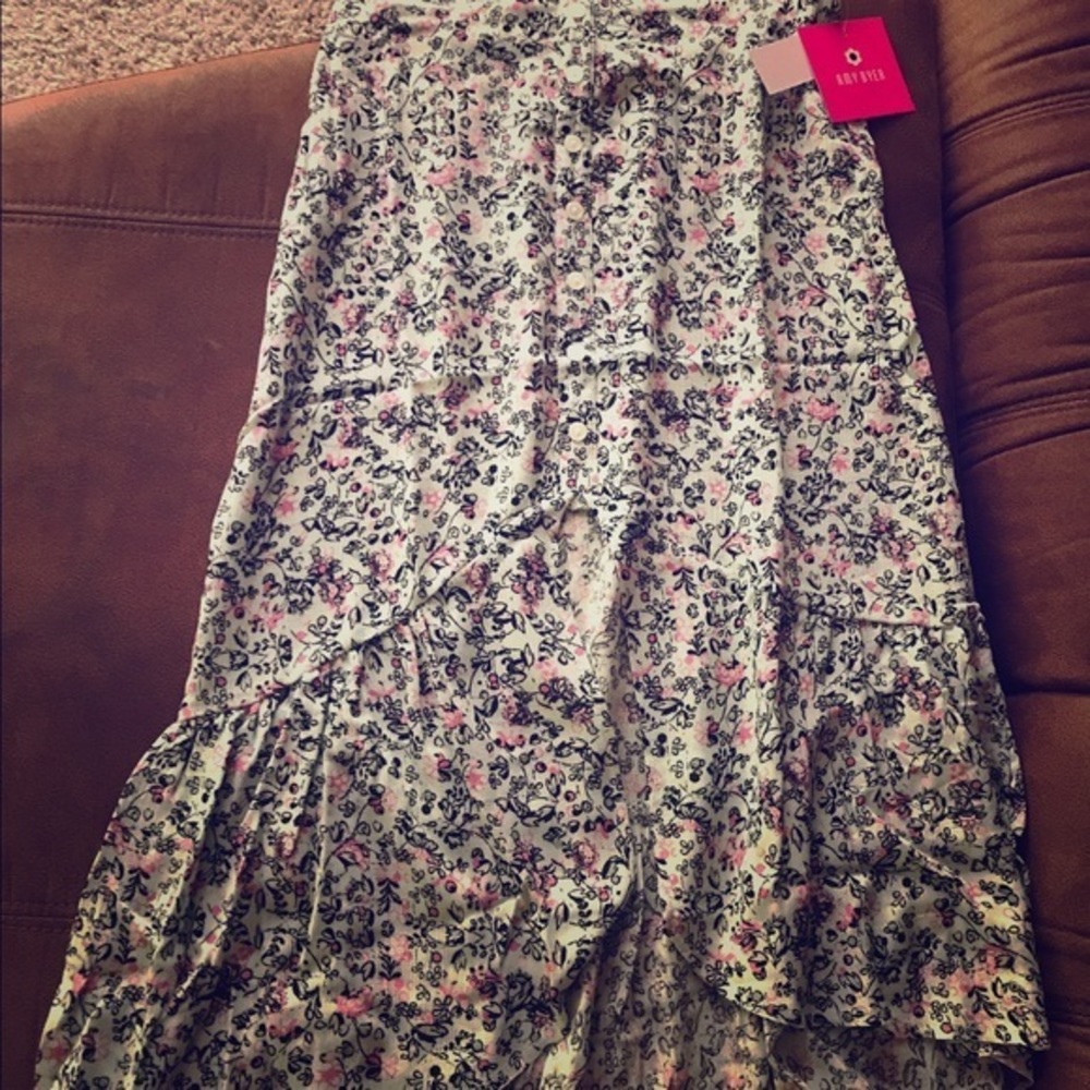 NWT AMY BYER Floral Maxi Skirt Girls Med & Large